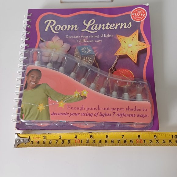 Vintage DIY Room Lanterns by KLUTZ from 2000's unpacked - Picture 9 of 10